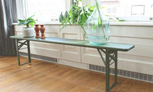 Lade das Bild in den Galerie-Viewer, MaximaVida klappbare Picknickbank Berlin, olivgrün, 200 x 25 cm