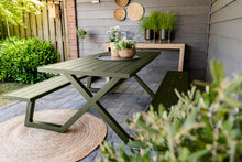 Afbeelding in Gallery-weergave laden, MaximaVida luxe aluminium picknicktafel Dex 200 cm olijfgroen met exclusieve omlijsting