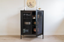 Lade das Bild in den Galerie-Viewer, MaximaVida Metallspind Vitrine Finn schwarz 80 x 40 x 102 cm - 2 Regale