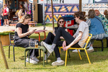 Afbeelding in Gallery-weergave laden, MaximaVida metalen loungestoel Max okergeel - doos per 2 stuks