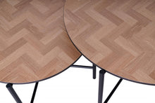 Afbeelding in Gallery-weergave laden, MaximaVida rond tafelblad Copenhagen 58 cm - HPL fishbone look