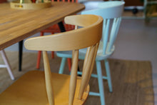 Load image into Gallery viewer, MaximaVida wooden chair Maximus clear varnish – box per 2