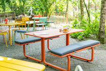 Afbeelding in Gallery-weergave laden, MaximaVida picknicktafel kussenpakket Antro 200 x 30 x 4 cm - 2 stuks - waterafstotend