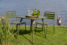 Lade das Bild in den Galerie-Viewer, MaximaVida Metall-Gartenstuhl Max XXL olivgrün - 2 Stück