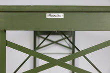 Lade das Bild in den Galerie-Viewer, MaximaVida klappbare Picknickbank Berlin, olivgrün, 120 x 25 cm