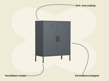 Afbeelding in Gallery-weergave laden, MaximaVida metalen lockerkast Finn 80 x 40 x 102 cm muisgrijs - 2 schappen