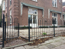Load image into Gallery viewer, MaximaVida metal garden fence- Utrecht type 90 cm pedestrian gate including posts