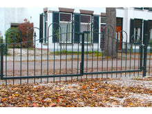 Load image into Gallery viewer, MaximaVida double metal gate Utrecht 90 cm green - posts and latch included
