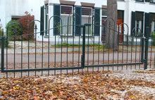 Load image into Gallery viewer, MaximaVida metal garden fence Utrecht 70 x 83 cm green - hot-dip galvanised