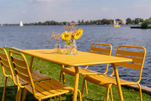 Afbeelding in Gallery-weergave laden, MaximaVida metalen tuinstoel Max okergeel - doos per 2 stuks
