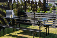 Afbeelding in Gallery-weergave laden, MaximaVida inklapbare bierbank Berlijn 200 x 25 cm zwart - FSC hout
