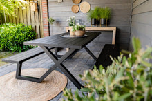 Afbeelding in Gallery-weergave laden, MaximaVida luxe aluminium picknicktafel Dex 200 cm zwart met exclusieve omlijsting
