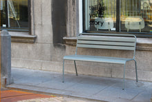Lade das Bild in den Galerie-Viewer, MaximaVida Gartenbank Max aus Metall 120 cm mausgrau
