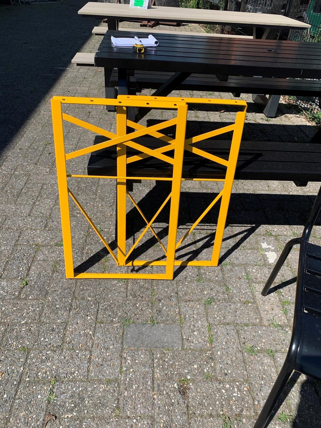 OUTLET GROENLO Inklapbaar tafelonderstel - geel
